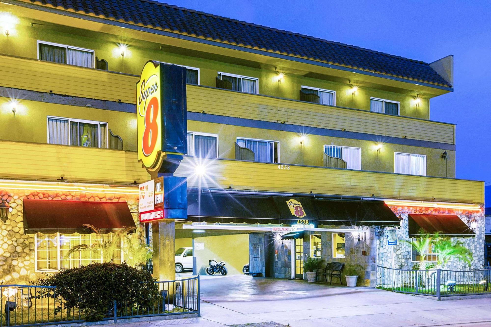 Super 8 By Wyndham Inglewood/Lax/La Airport Hotel Exterior photo